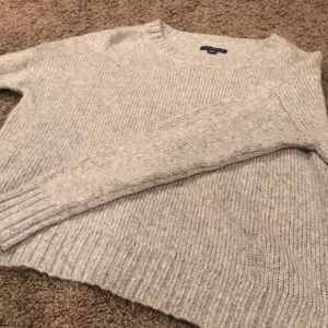 AMERICAN EAGLE SWEATER